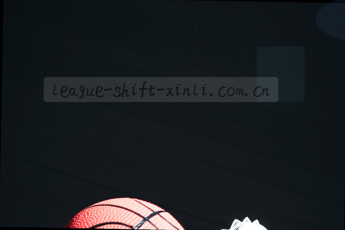 桌面宽屏环境中鼠标悬停在赛事频道栏上的特写，界面为深色数据面板